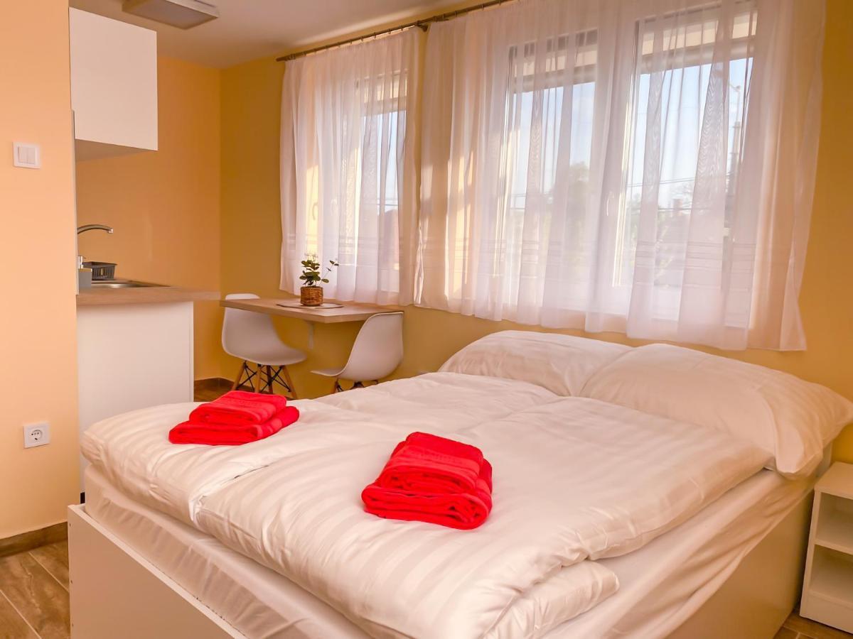 Aparthotel Fasor Vendeghaz Szegedin Exterior foto