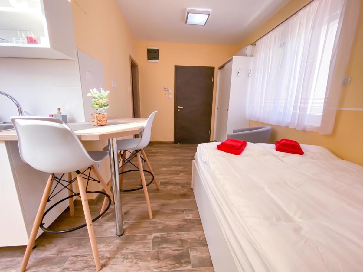 Aparthotel Fasor Vendeghaz Szegedin Exterior foto